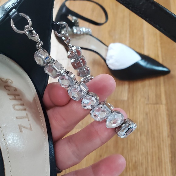 Schutz Aleah Leather Heels Sz 8 Pointed Toe Heel Black Rhinestone Chain NWOB - Picture 10 of 15